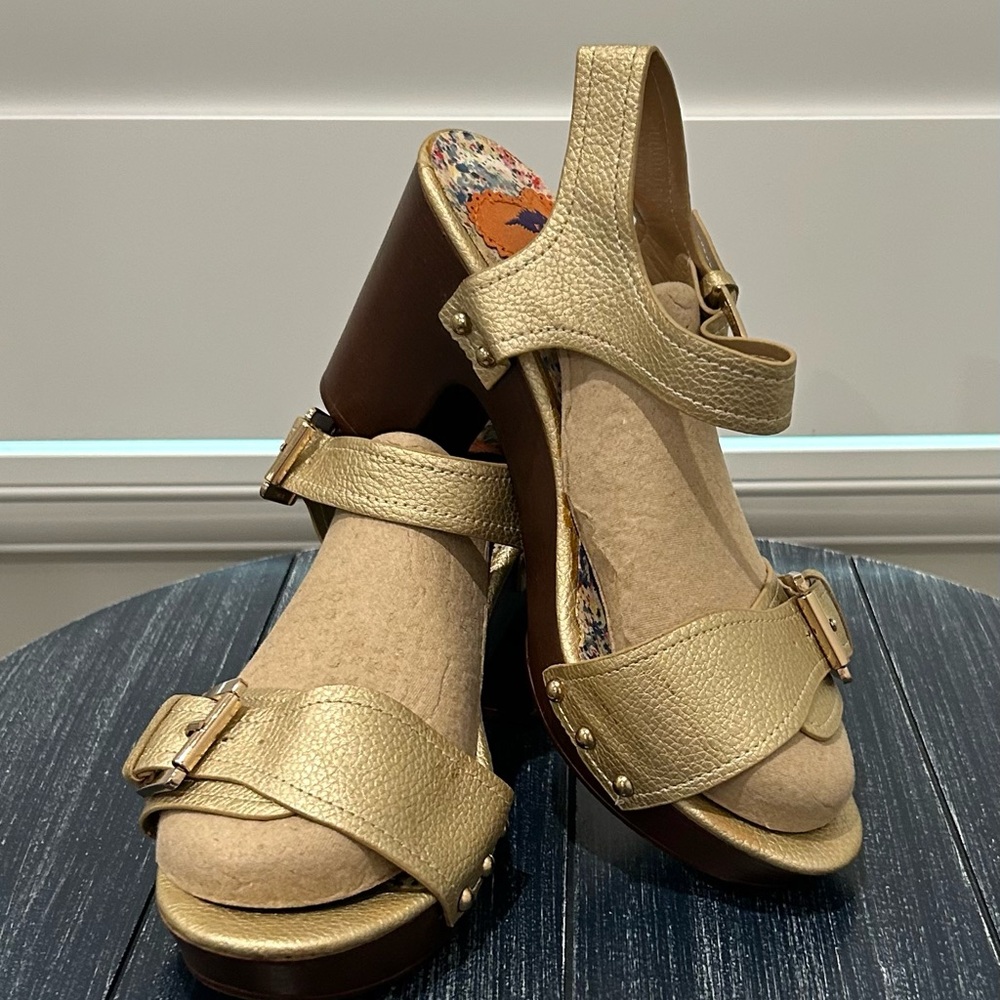Rocket Dog Metallic Heels